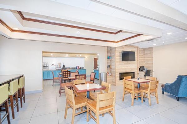 Country Inn & Suites By Radisson, Midway - Tallahassee West Exteriér fotografie