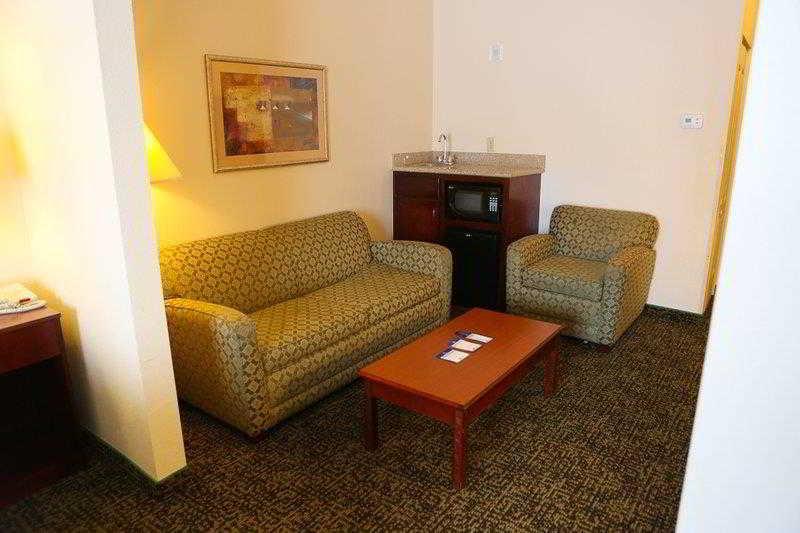 Country Inn & Suites By Radisson, Midway - Tallahassee West Exteriér fotografie