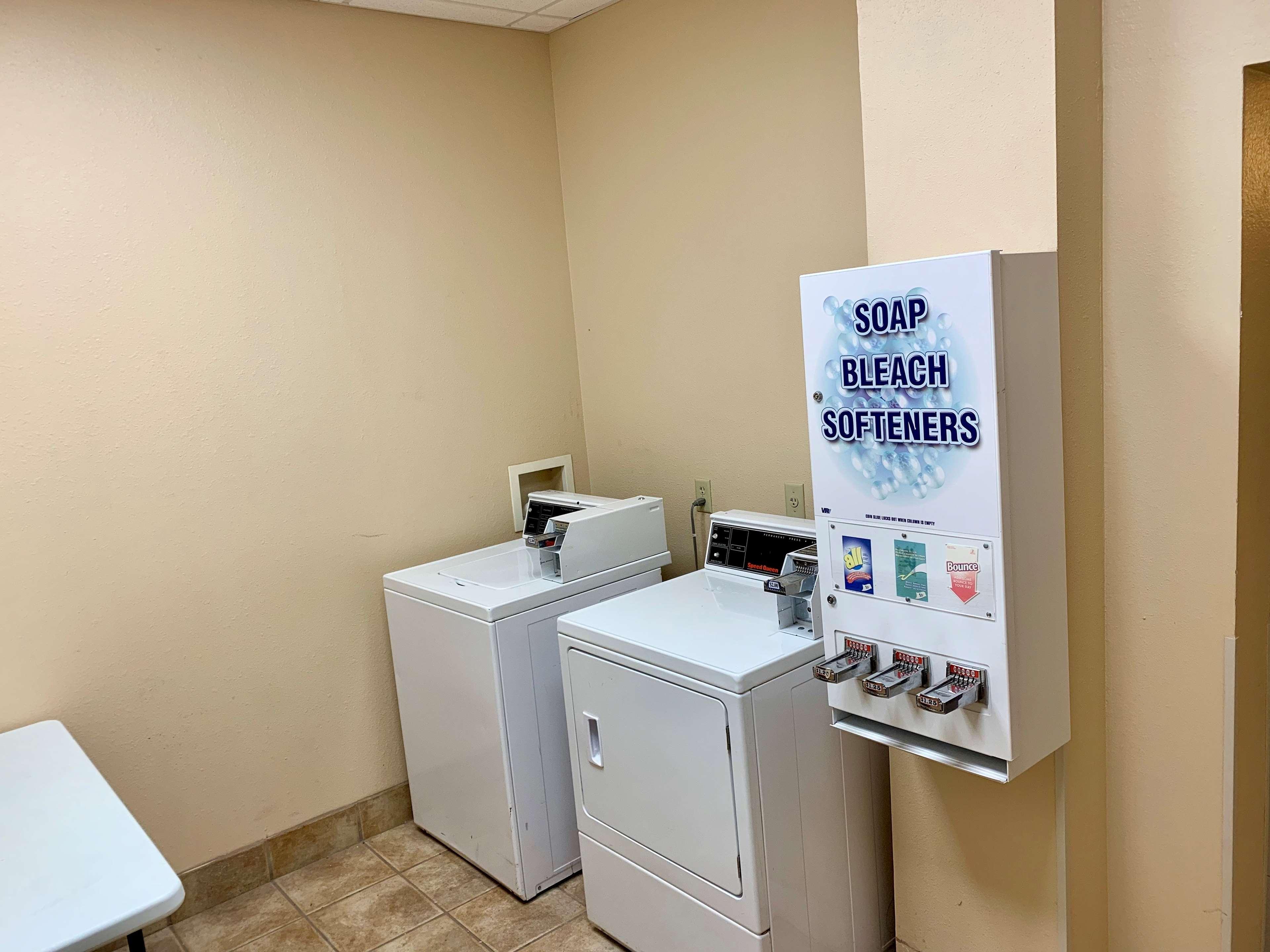 Country Inn & Suites By Radisson, Midway - Tallahassee West Exteriér fotografie