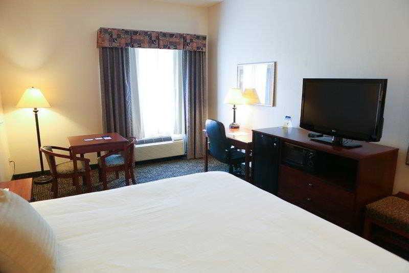 Country Inn & Suites By Radisson, Midway - Tallahassee West Exteriér fotografie