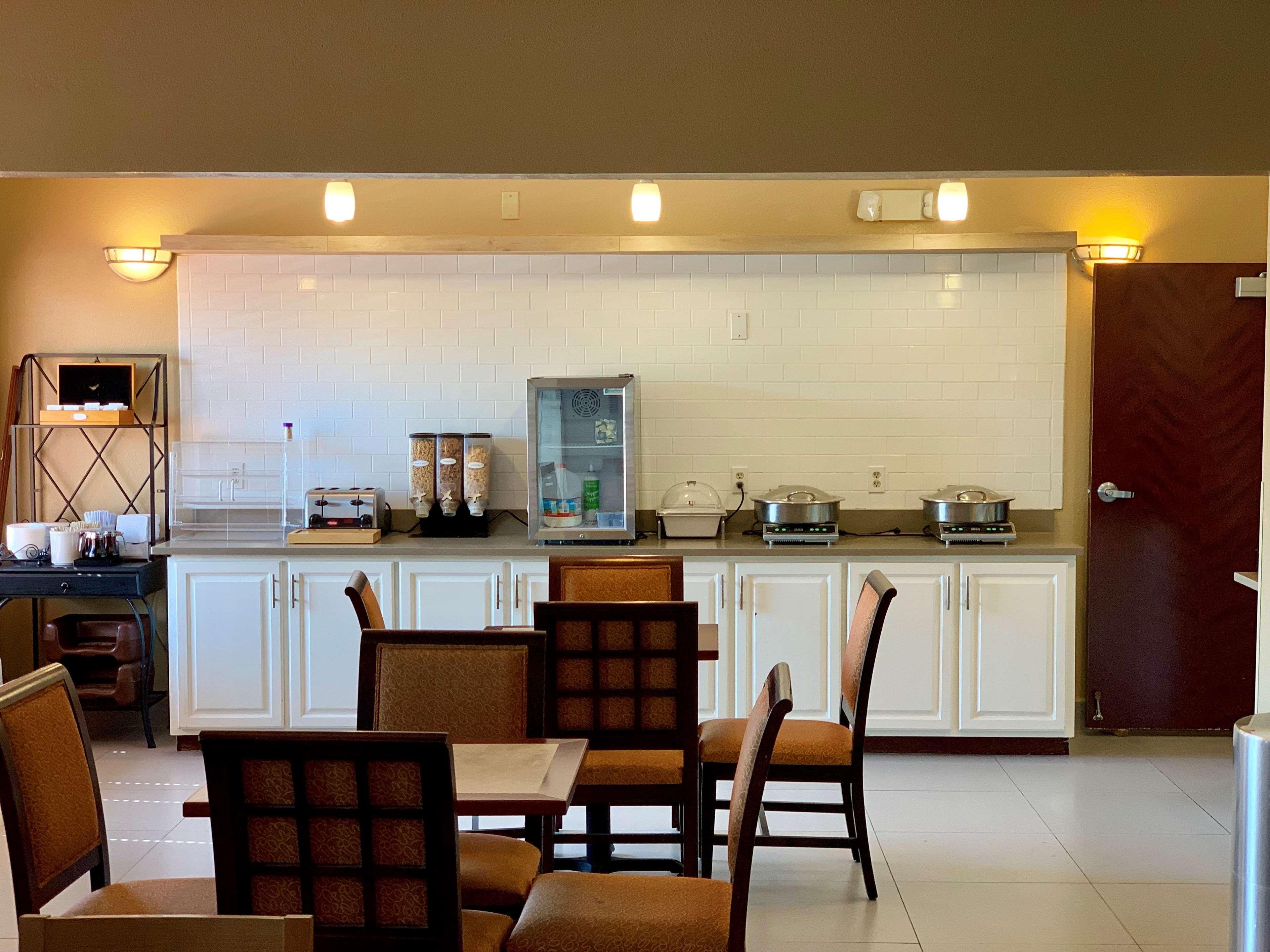 Country Inn & Suites By Radisson, Midway - Tallahassee West Exteriér fotografie